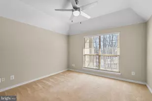12151 Penderview Ln, Fairfax, VA 22033 - Photo 12