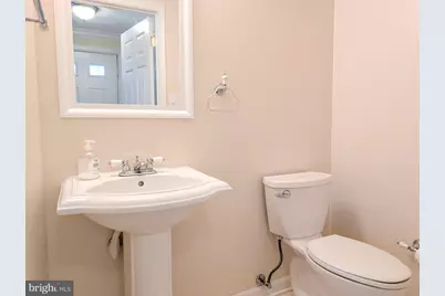 7993 Tyson Oaks Circle, Vienna, VA 22182 - Photo 24
