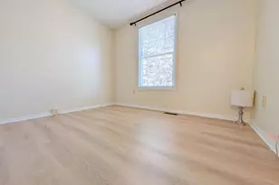 7993 Tyson Oaks Cir, Vienna, VA 22182 - Photo 18