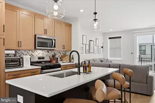 14435 Gln Mnr Dr, Chantilly, VA 20151 - Photo 2