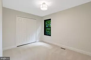 7373 Silver Pine Dr, Springfield, VA 22153 - Photo 24