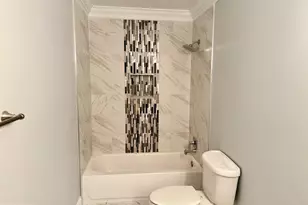 7811 Wendy Ridge Ln, Annandale, VA 22003 - Photo 18