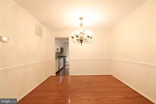 2184 Pond View Ct, Reston, VA 20191 - Photo 8