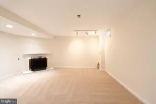 2184 Pond View Ct, Reston, VA 20191 - Photo 28