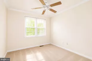 2184 Pond View Ct, Reston, VA 20191 - Photo 24