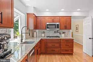 3800 Ridgelea Dr, Fairfax, VA 22031 - Photo 18