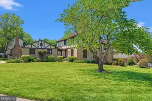 3800 Ridgelea Dr, Fairfax, VA 22031 - Photo 2