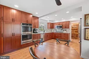 3800 Ridgelea Dr, Fairfax, VA 22031 - Photo 20