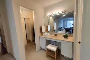 8360 Greensboro Dr, McLean, VA 22102 - Photo 6