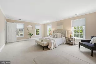7348 Lewinsville Square Pl, McLean, VA 22101 - Photo 16