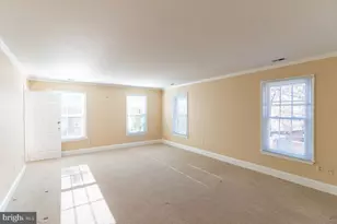 7348 Lewinsville Square Pl, McLean, VA 22101 - Photo 14