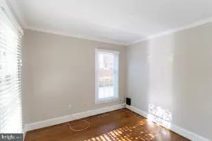 7348 Lewinsville Square Pl, McLean, VA 22101 - Photo 12