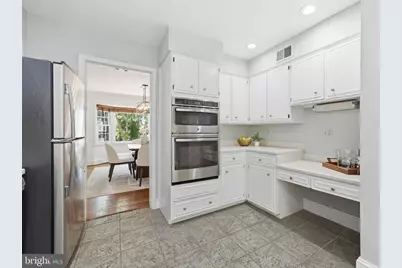 7348 Lewinsville Square Place, McLean, VA 22101 - Photo 12