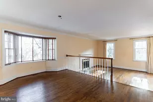 7348 Lewinsville Square Pl, McLean, VA 22101 - Photo 6
