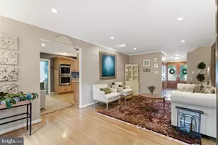 2507 Toron Ct, Alexandria, VA 22306 - Photo 8