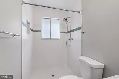 8319 W Boulevard Drive, Alexandria, VA 22308 - Photo 32