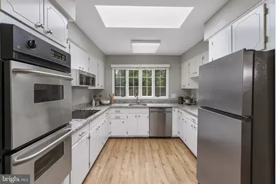 8319 W Boulevard Drive, Alexandria, VA 22308 - Photo 22