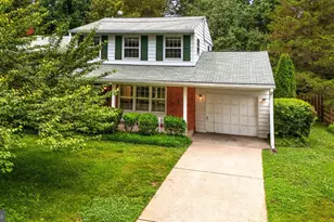 8319 W Boulevard Dr, Alexandria, VA 22308 - Photo 2