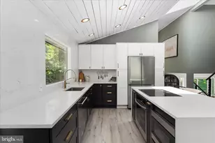 2412 Andorra Pl, Reston, VA 20191 - Photo 12