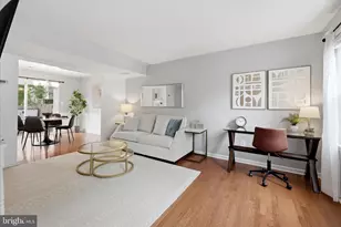 5446 Lighthouse Ln, Burke, VA 22015 - Photo 2