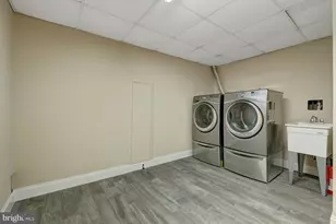5720 Crownleigh Ct, Burke, VA 22015 - Photo 50