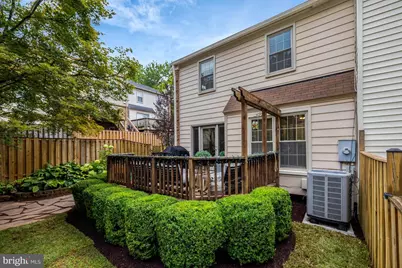 5720 Crownleigh Court, Burke, VA 22015 - Photo 60