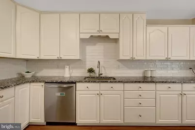 5720 Crownleigh Court, Burke, VA 22015 - Photo 28