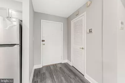 6718 W Wakefield Drive #B2, Alexandria, VA 22307 - Photo 2