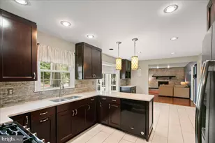 7142 Red Horse Tavern Ln, Springfield, VA 22153 - Photo 2