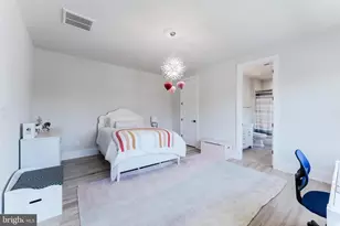 952 Walker Rd, Great Falls, VA 22066 - Photo 40