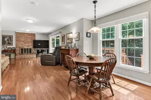 6042 Makely Dr, Fairfax Station, VA 22039 - Photo 16