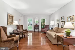 6042 Makely Dr, Fairfax Station, VA 22039 - Photo 6