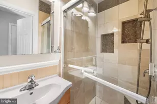 222 Apple Blossom Ct, Vienna, VA 22181 - Photo 14