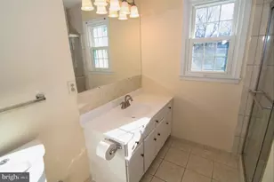 222 Apple Blossom Ct, Vienna, VA 22181 - Photo 18