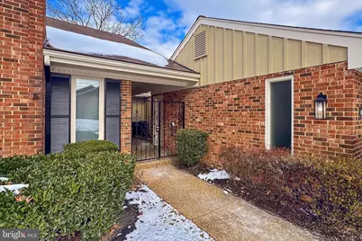 2804 Oakton Manor Court, Oakton, VA 22124 - Photo 2