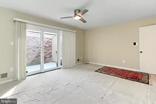 2804 Oakton Manor Ct, Oakton, VA 22124 - Photo 24