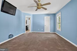5724 Flagler Dr, Centreville, VA 20120 - Photo 14