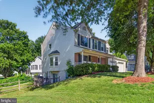 5724 Flagler Dr, Centreville, VA 20120 - Photo 2