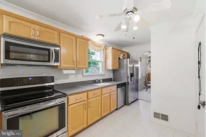 9385 Saddlemount Court, Springfield, VA 22153 - Photo 16