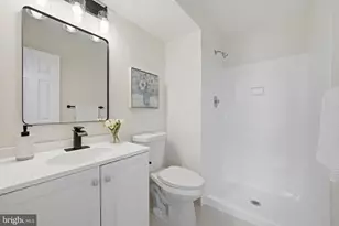 14414 Four Chimney Dr, Centreville, VA 20120 - Photo 24