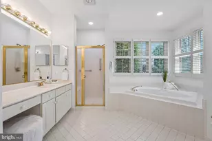 10003 Donal Ln, Vienna, VA 22181 - Photo 24