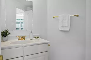 10003 Donal Ln, Vienna, VA 22181 - Photo 24