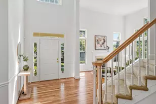 10003 Donal Ln, Vienna, VA 22181 - Photo 6