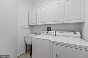 10003 Donal Ln, Vienna, VA 22181 - Photo 44