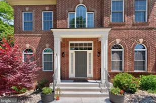 9124 Ridgely Dr, Lorton, VA 22079 - Photo 2