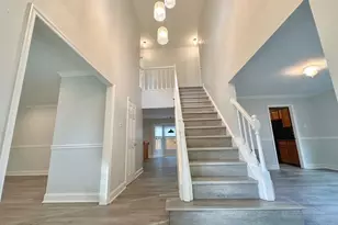 7827 Bold Lion Ln, Alexandria, VA 22315 - Photo 2