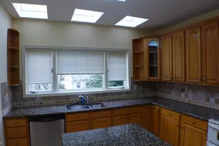 10008 Manor Pl, Fairfax, VA 22032 - Photo 10