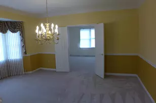 10008 Manor Pl, Fairfax, VA 22032 - Photo 8