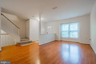 14167 Royal Oak Ln, Centreville, VA 20120 - Photo 6