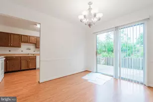 14167 Royal Oak Ln, Centreville, VA 20120 - Photo 10